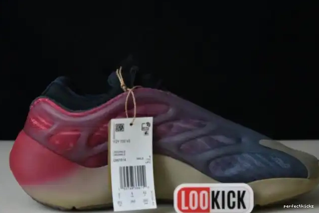 Fade Adidas Yeezy GW1814 700 V3 Carbon 0621
